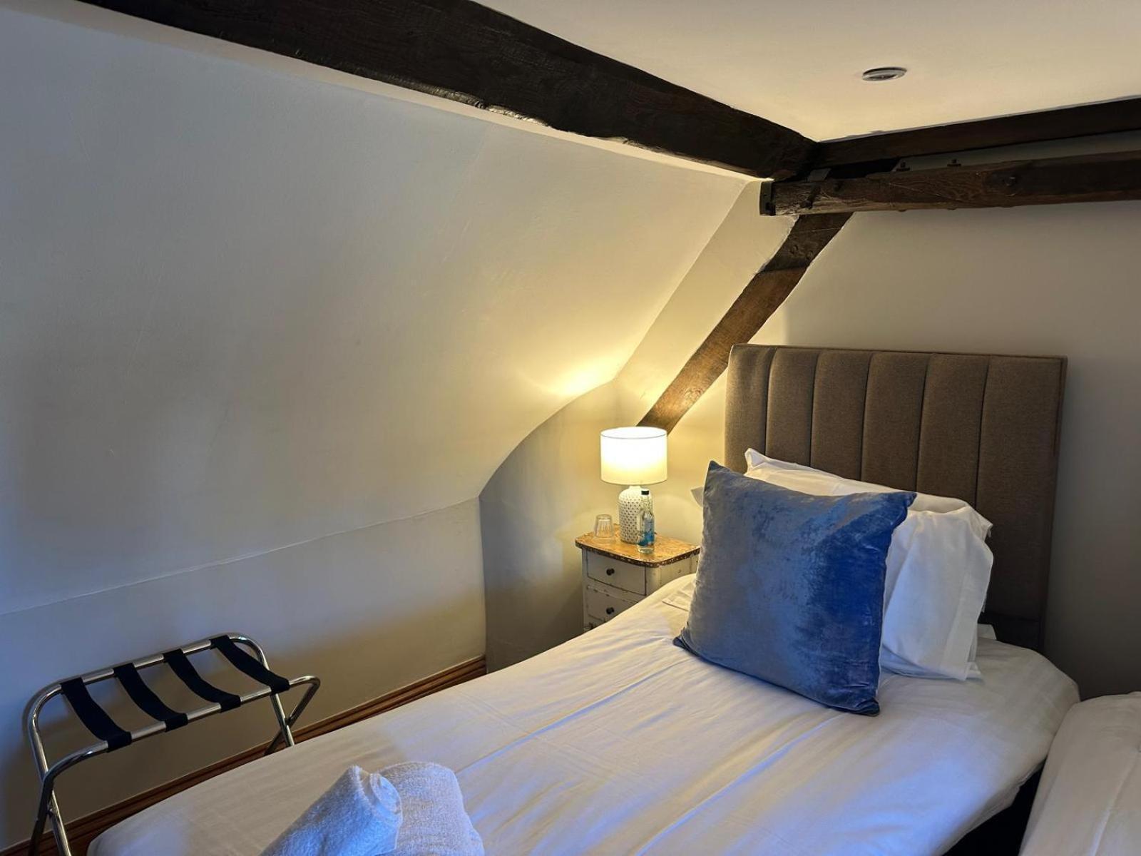 The Plough B&B 버튼온더워터 객실 사진
