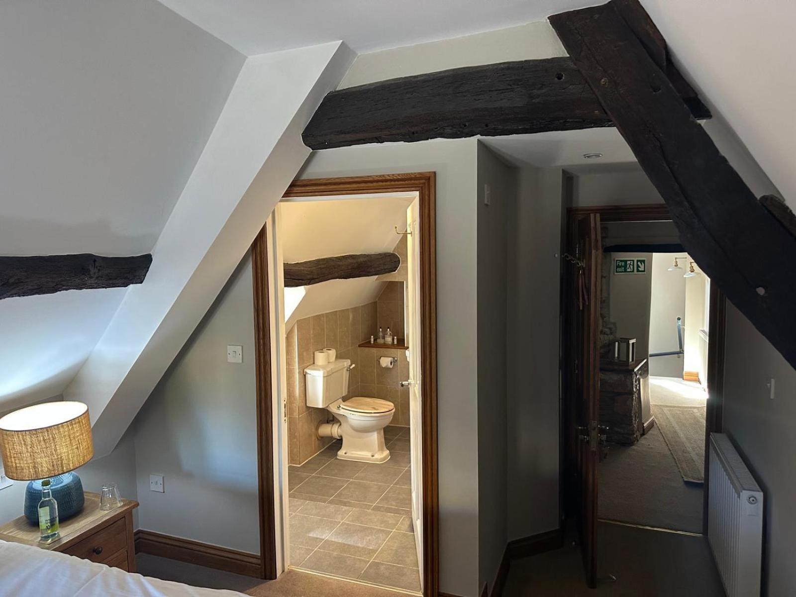 The Plough B&B 버튼온더워터 객실 사진